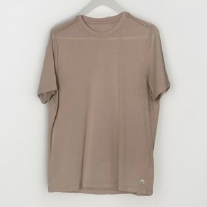 Vuori Current Tech Tee Mens Medium Cream Performance Athletic Workout Shirt